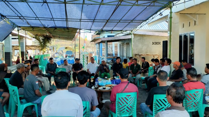 Pasangan RASA Silaturahim ke Desa Labuhan Kuris Disambut Warga dengan  Sangat Antusias