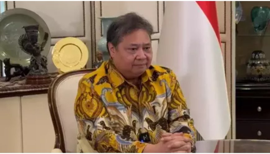 Airlangga Tinggalkan Jakarta dengan Wajah Lesu Setelah Mundur dari Ketum Golkar