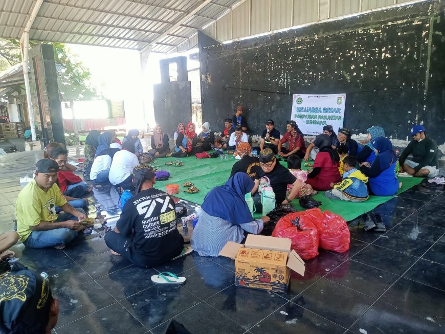 Abdul Rafiq Bersilaturrahmi dengan Warga Paguyuban Pasundan Sumbawa. Paguyuban Siap Dukung