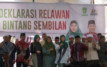 Ribuan Relawan Bintang Sembilan Loteng Ikrar Menangkan Rohmi-Firin