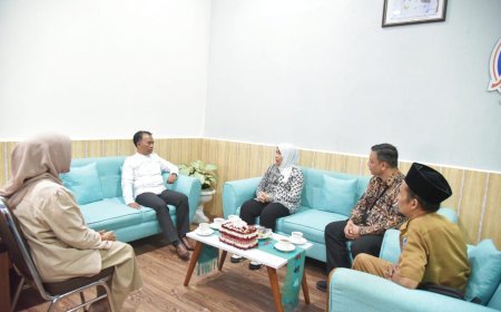 Doktor Najam Terima Audiensi PT. Telkom Indonesia