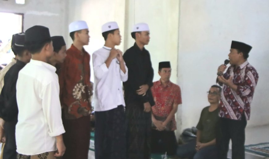 Didampingi Koordinator Pulau Sumbawa, Cawagub Haji Firin Tes Hapalan Qur'an Santri Ponpes