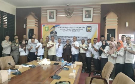 Asisten I Buka Rakor PPNS: Kolaborasi untuk Sumbawa yang Lebih Tertib dan Aman