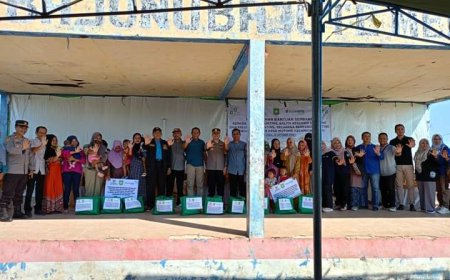 Kolaborasi BAZNAS, Bank NTB Syariah  dan Pemda Sumbawa Serahkan 911 Paket Bantuan Sembako untuk Balita Stunting dan Keluarga Berisiko Stunting di  Kecamatan Utan