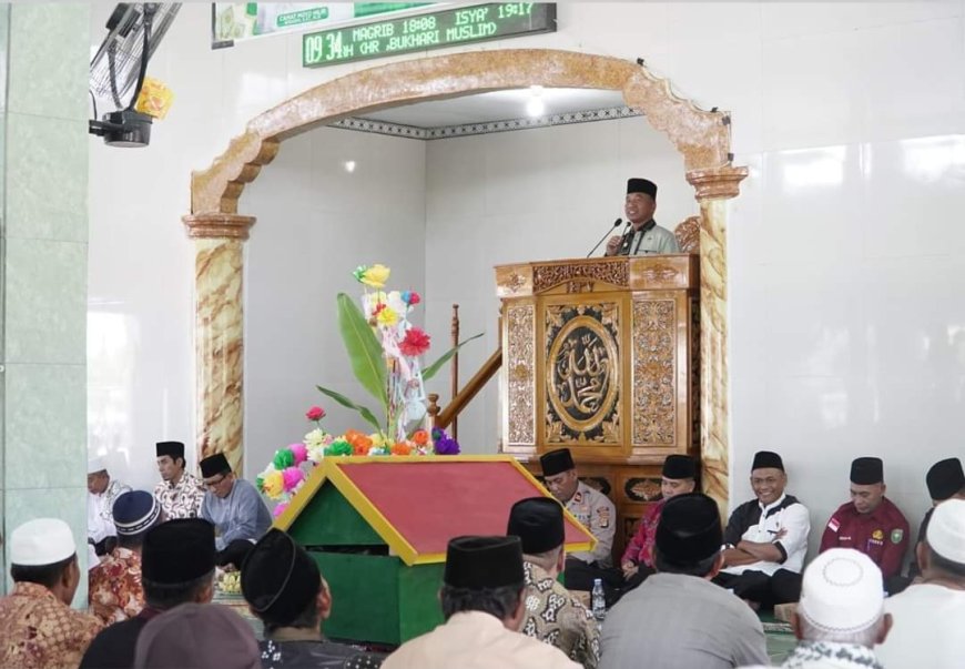 PJs Bupati Sumbawa Menghadiri Peringatan Maulid Nabi di Desa Moyo, Apresiasi Imam Masjid Marbot dan Guru Ngaji