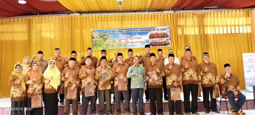Perayaan HUT PWRI  Kabupaten Sumbawa Meriah. PJs Bupati Berikan Apresiasi dan Motivasi  Tetap Berdaya