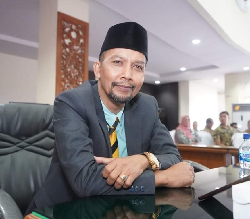 Mengenal H.M Berlian Rayes SAg.M.M.Inov Wakil Ketua I DPRD  Kabupaten Sumbawa