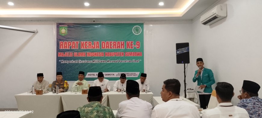 PJs Bupati Dr.Najamuddin Amy Membuka Rakerda Ke 9 MUI Kabupaten Sumbawa