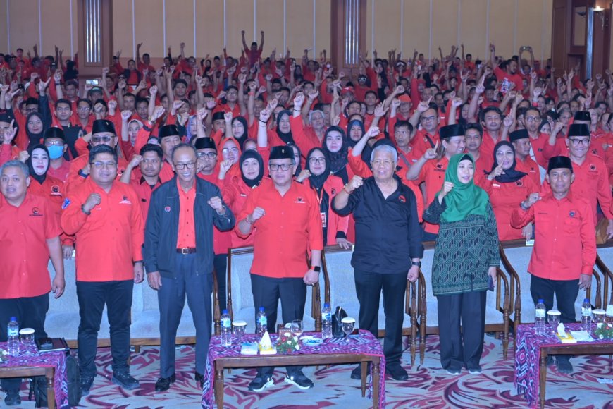 Pekik “Coblos Baju Ijo” Menggema di Rakerdasus PDIP NTB, Rohmi-Firin Songsong Kemenangan di Pilgub NTB