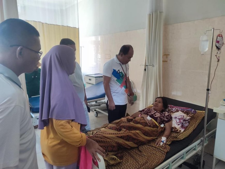 Meskipun Padat Agenda, Cabup Abdul Rafiq Selalu Sempatkan Diri Semangati Warga Sakit di Rumah Sakit