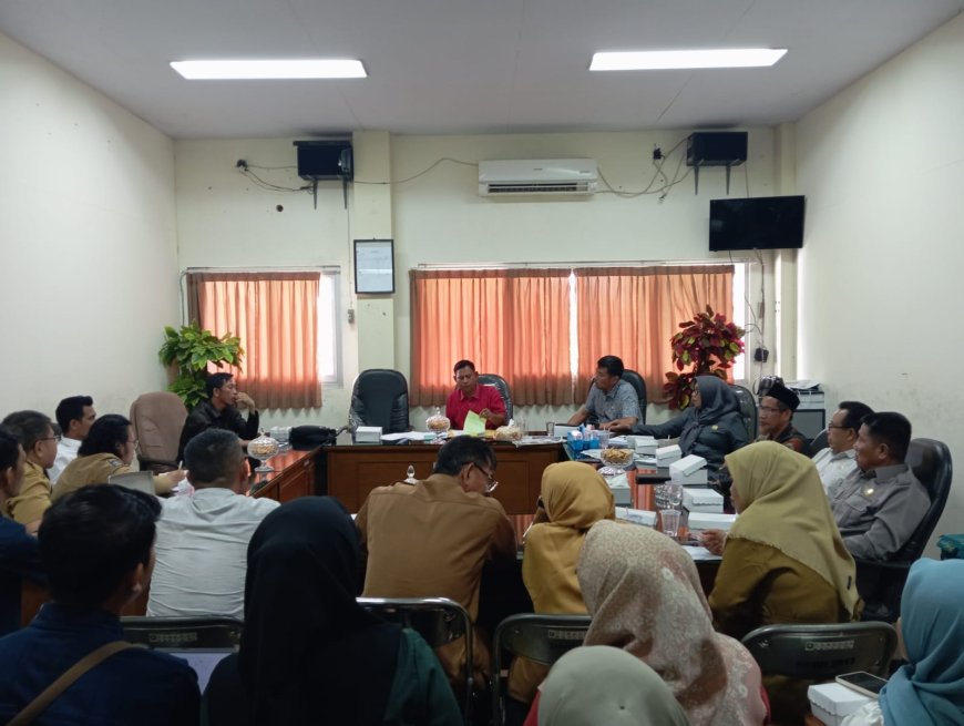 Soal Ketersediaan Kuota  Pupuk, Komisi II DPRD Sumbawa Raker Dengan Distan dan Distributor