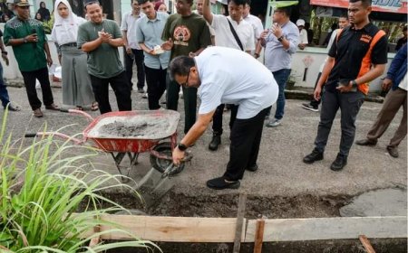 Respon Cepat ADIL Tanggapi Keluhan Masyarakat, Bahu Jalan Amri Tambunan Langsung di Cor