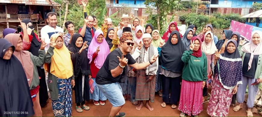 Kampanye di Desa Tepal Pasangan RASA disambut  Hangat Warga