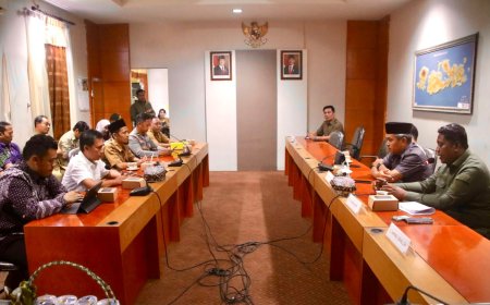 Diskominfotik NTB dan DPRD NTB Rapat Kerja Bahas Raperda Penyelenggaraan Kominfo