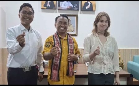 Dr. Najamuddin Amy Lepas Peserta Pertukaran Pemuda Indonesia-Australia