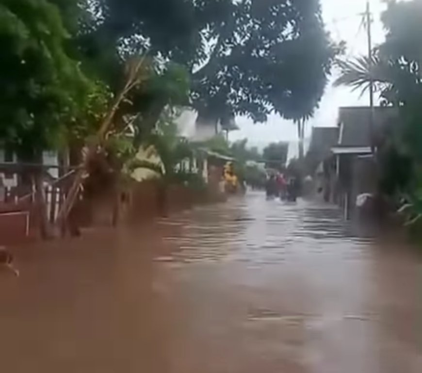 Banjir Bandang Terjang Alas Barat   Ratusan Rumah dan Fasilitas Umum Terdampak