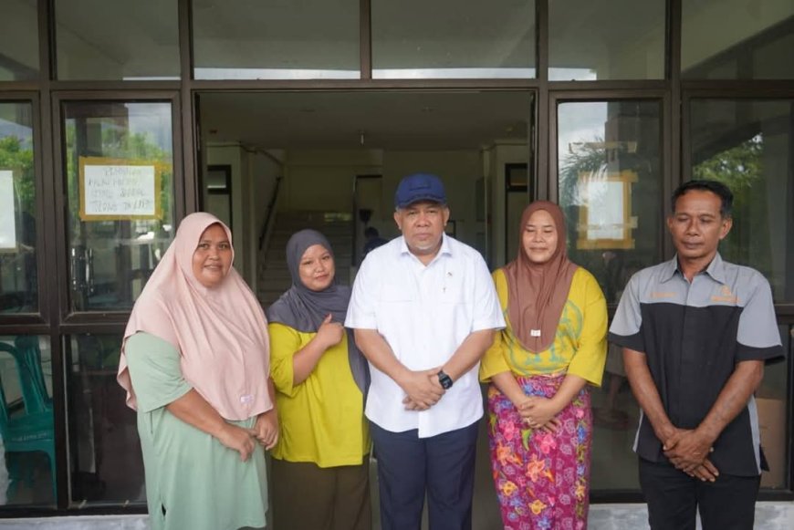Penataan Daerah Pesisir, Wamen PKP RI Tinjau Sejumlah Kawasan Pemukiman Warga di Kabupaten Sumbawa
