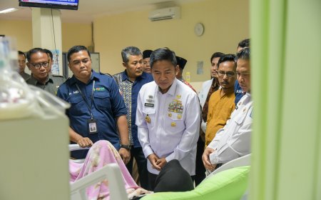 Tinjau RS Manambai, Pj Gubernur: Pemerintah Komitmen Tingkatkan Kualitas Layanan Kesehatan