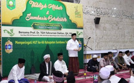 Tabligh Akbar dan Sumbawa Berdzikir Warnai Peringatan HUT ke-66 Kabupaten Sumbawa