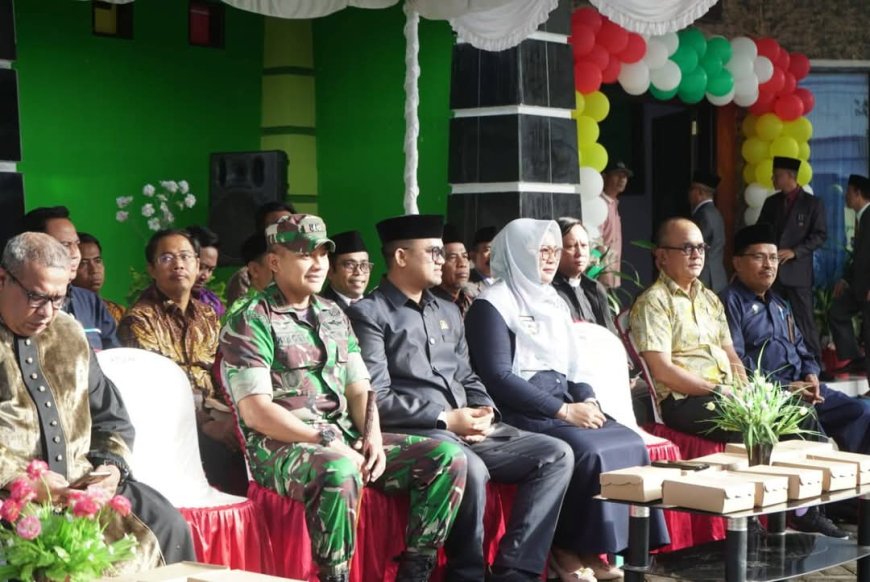 Upacara Bendera HAB Kemenag ke 79 Kabupaten Sumbawa  Meriah,  Apresiasi Ditujukan pada ASN Berdedikasi