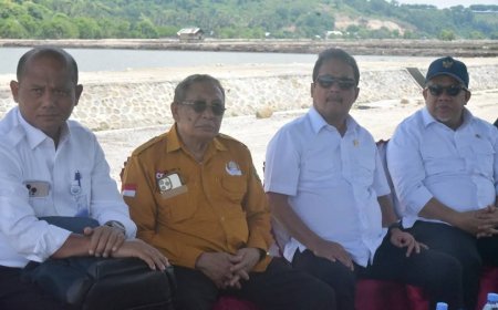 Diakhir Jabatan, Bupati Sumbawa Sambut Kedatangan Menteri KKP RI dan Wakil Menteri PKP RI