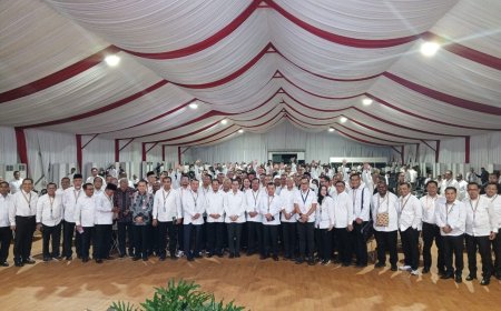 Bupati Sumbawa  Bersama Kepala Daerah Se Indonesia, Terima Pembekalan dari Lemhanas dan Menteri Keuangan