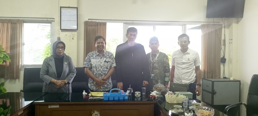 Komisi II DPRD  Bersama Pengurus HMI Cabang Sumbawa  Membahas Berbagai Isu Terkait Pembangunan Daerah