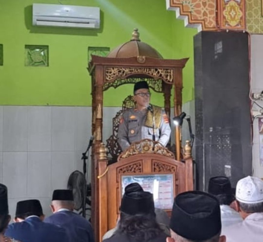 Kapolsek Sumbawa Sampaikan Himbauan Kamtibmas Saat Khotbah Jumat