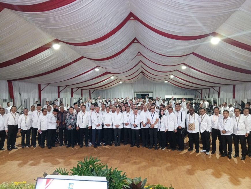 Bupati Sumbawa  Bersama Kepala Daerah Se Indonesia, Terima Pembekalan dari Lemhanas dan Menteri Keuangan