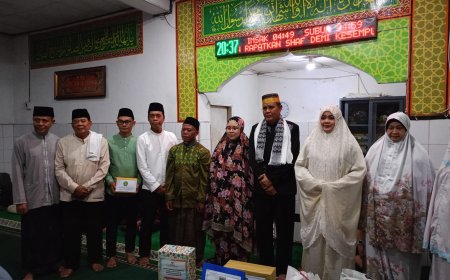 BAZNAS NTB Salurkan 100 Paket Berkah Ramadhan dalam Safari Ramadhan  Gubernur dan Wakil Gubernur