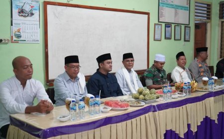 Pimpinan DPRD Sumbawa Dampingi Safari Ramadhan Bupati di Karang Dima, Masjid Al-Falah Jadi Saksi Keakraban