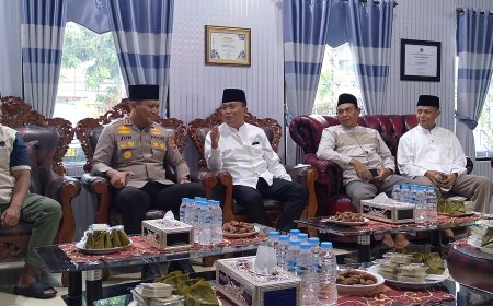 Kakanwil Kemenag NTB  Buka Puasa Bersama Di Lingkungan Kemenag Sumbawa, Apresiasi Kerukunan   Ummat