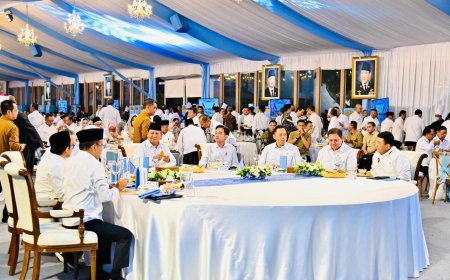 Dalam Suasana Ramadan, Presiden Prabowo Bangun Kekompakan Kabinet Merah Putih. Ini Tausiyah  Berharga Ustadz Adi Hidayat