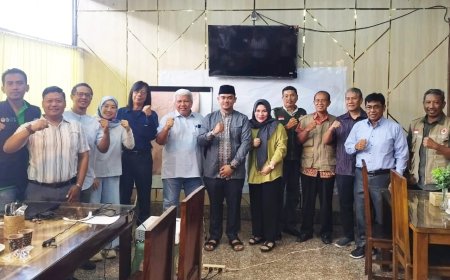 Wakil Ketua DPRD Sumbawa Zulfikar Demitry Resmi Nakhodai FPRB Sumbawa