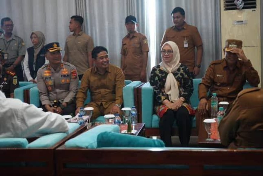 Ketua DPRD Sumbawa Apresiasi Kedatangan Menteri Pertanian. Desak Bulog Serap Jagung Petani Hingga Sewa Gudang Sekarang!