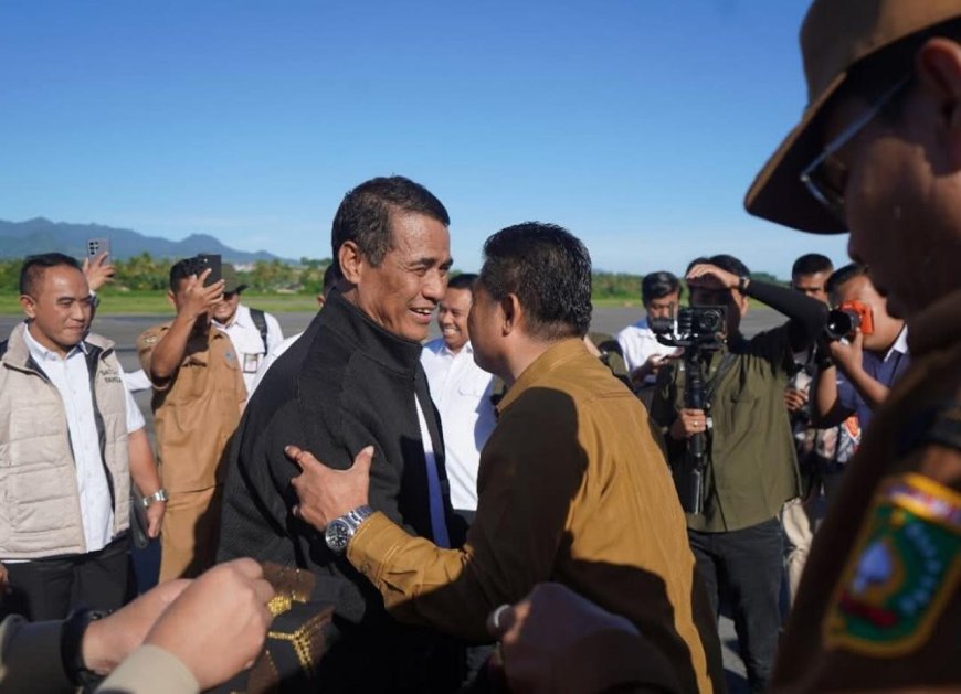 Ketua DPRD Sumbawa Apresiasi Kedatangan Menteri Pertanian. Desak Bulog Serap Jagung Petani Hingga Sewa Gudang Sekarang!