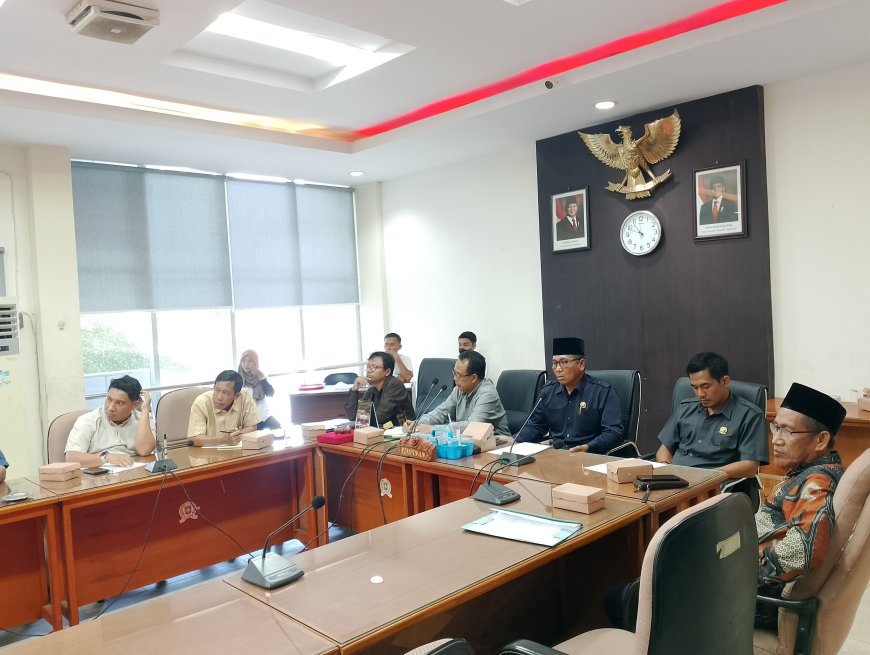 Komisi II DPRD Sumbawa Gelar Hearing. Rekomendasikan PLN Relokasi Gardu Listrik di Dusun Empan dan Perbaiki  Lumbung Pangan Uma Aru