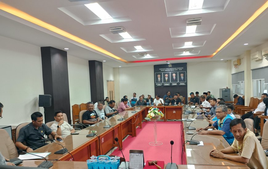 Komisi II DPRD Sumbawa Gelar Hearing. Rekomendasikan PLN Relokasi Gardu Listrik di Dusun Empan dan Perbaiki  Lumbung Pangan Uma Aru