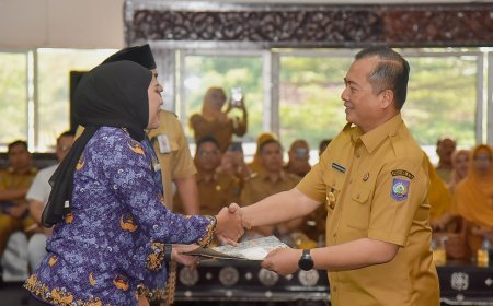 Pemprov NTB Serahkan SK CPNS dan PPPK Formasi Tahun 2024