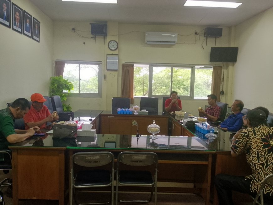 Potensi Emas Peternakan Ayam : Komisi II  Ajak Profesional Penuhi Kebutuhan  Sumbawa Yang Belum Tergarap Maksimal!