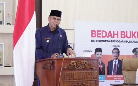 Sumbawa Bedah Buku "Dari Sumbawa Menggapai Puncak Eiffel": Bupati Ajak Generasi Muda Teladani Semangat Bapak Otonomi Daerah