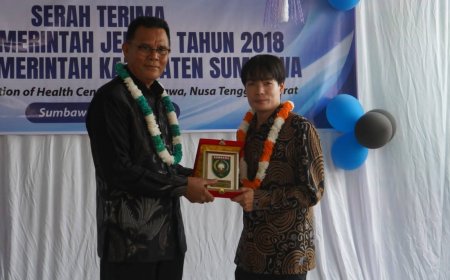 Jepang dan KSF Serahkan Hibah Revitalisasi Posyandu, Bupati H. Jarot: “Sumbawa Siap Kejar Ketertinggalan Infrastruktur”