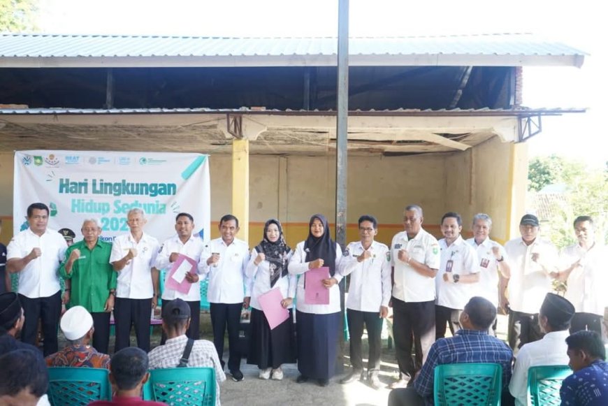 Peringati Hari Lingkungan Hidup Sedunia 2025, Wakil Bupati Sumbawa Pimpin Penanaman 1000 Pohon