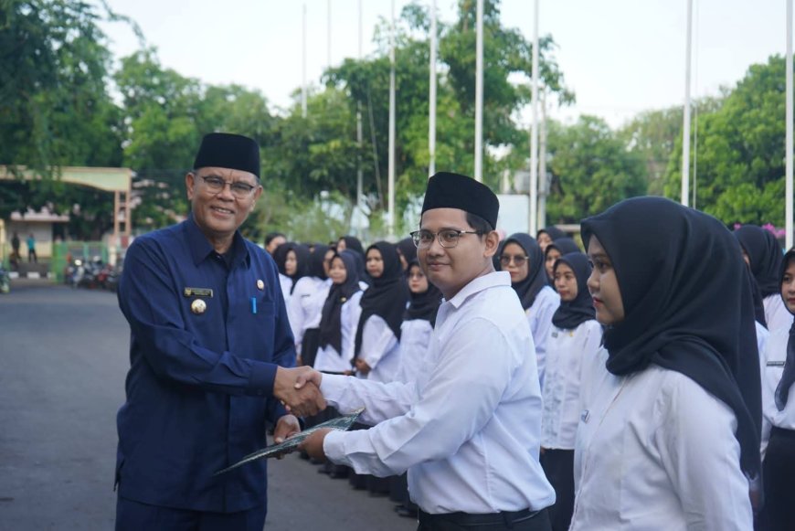 215 CPNS Formasi 2024 Terima SK dari Bupati Sumbawa: H.Jarot Tekankan ASN Inovatif dan Berjiwa Pelayan Lapangan