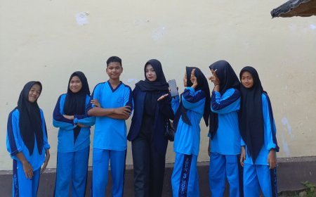 Mahasiswa UTS Mengajar: Siswa SMPN 3 Moyo Hulu Makin Kreatif Berkat Pelatihan Desain Grafis Canva