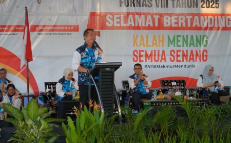 Gubernur Miq Iqbal Lepas Kontingen FORNAS VIII NTB : Kita Bukan Hanya Kontingen Kita Juga Tuan Rumah