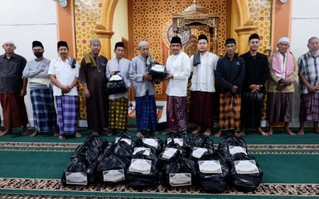 Wabup Sumbawa Jadikan Subuh Berjamaah Momen Silaturahmi, Sosial, dan Serap Aspirasi di Perate