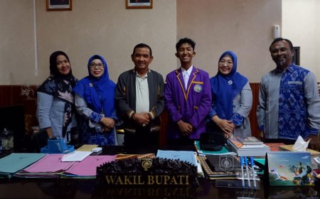 Gemuruh Bangga ! Fahri  Pelajar SMAN 1  Sumbawa Siap Getarkan Istana Negara di HUT RI ke-80