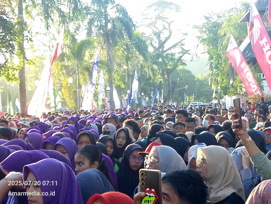 Sumbawa Tumpah Ruah Sambut Fornas 2025: Puluhan Ribu Warga Meriahkan Jalan Sehat, Wakil Gubernur Pimpin Pembukaan!