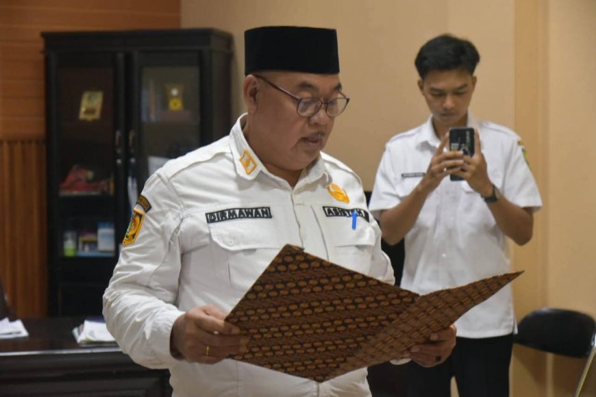 Asisten Administrasi Umum Lantik Pejabat Fungsional Pemkab Sumbawa, Tekankan Tanggung Jawab dan Ibadah